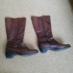 Clark's boots 8.5